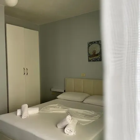 Apartament Agroni *