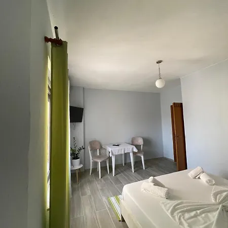 Appartement Agroni *