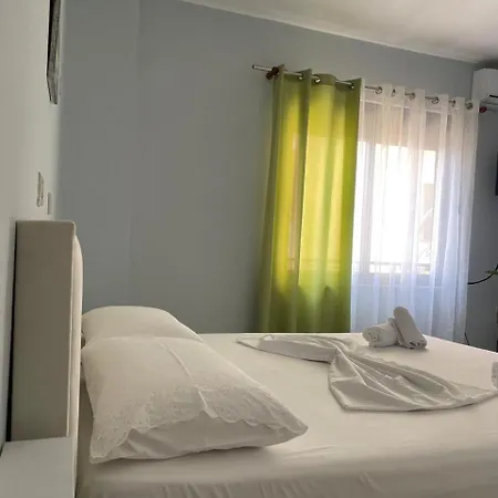 Agroni Apartment *
